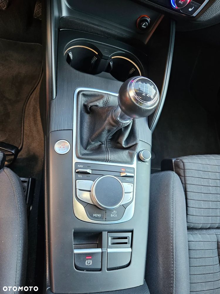Audi A3 3-drzwiowe 2.0 TDI Attraction - 13