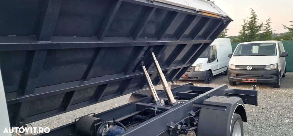 Iveco Iveco daily 35c15,  3000cc, 150cp, basculabil 3 parti, 4,2m, cat B, arcuri contraarcuri, bari torsiune, 2 cilindri  basculare de forta, 07/2009. - 5