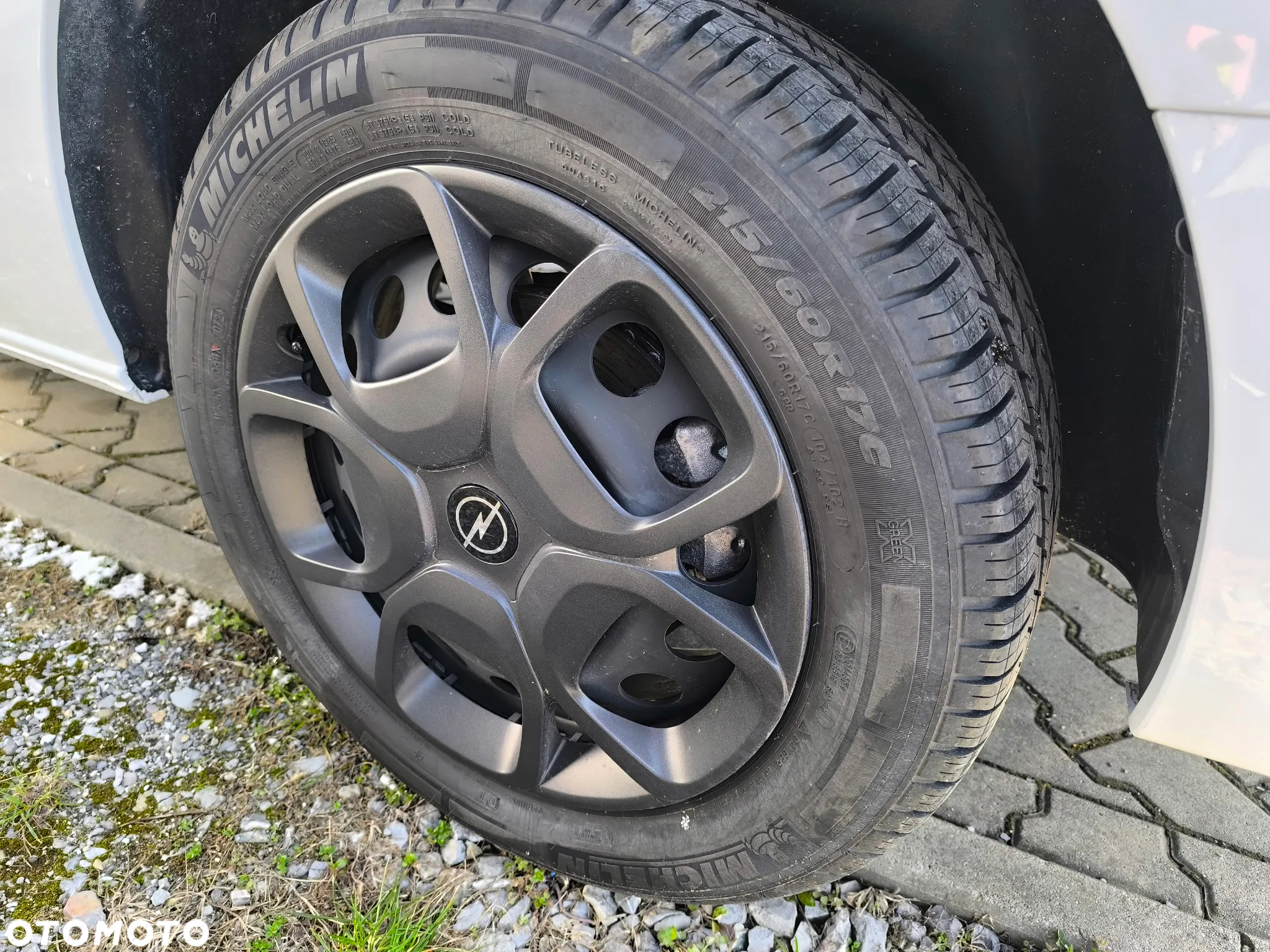 Opel VIVARO - 26