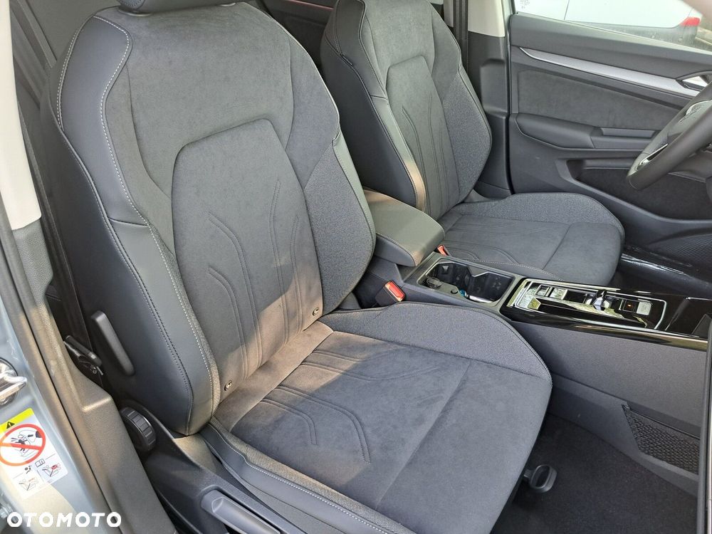 Volkswagen Golf - 12