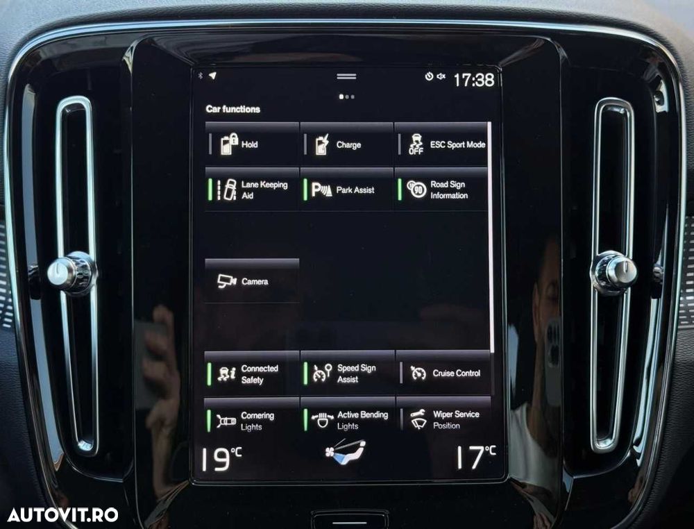 Volvo XC 40 Recharge T5 Twin Engine AT7 R-Design - 31