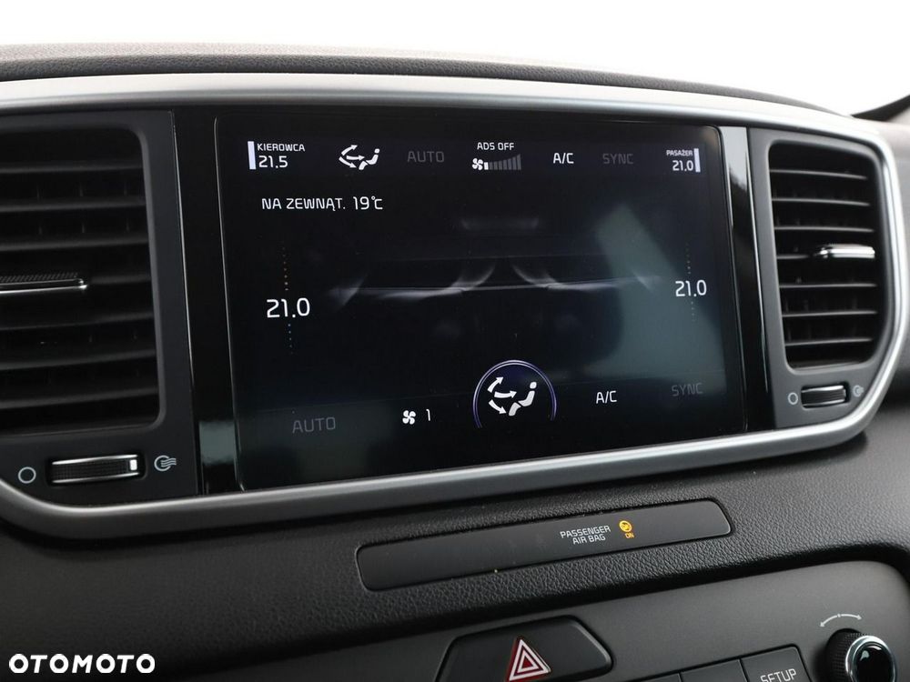 Kia Sportage 1.6 T-GDI 2WD VISION - 28