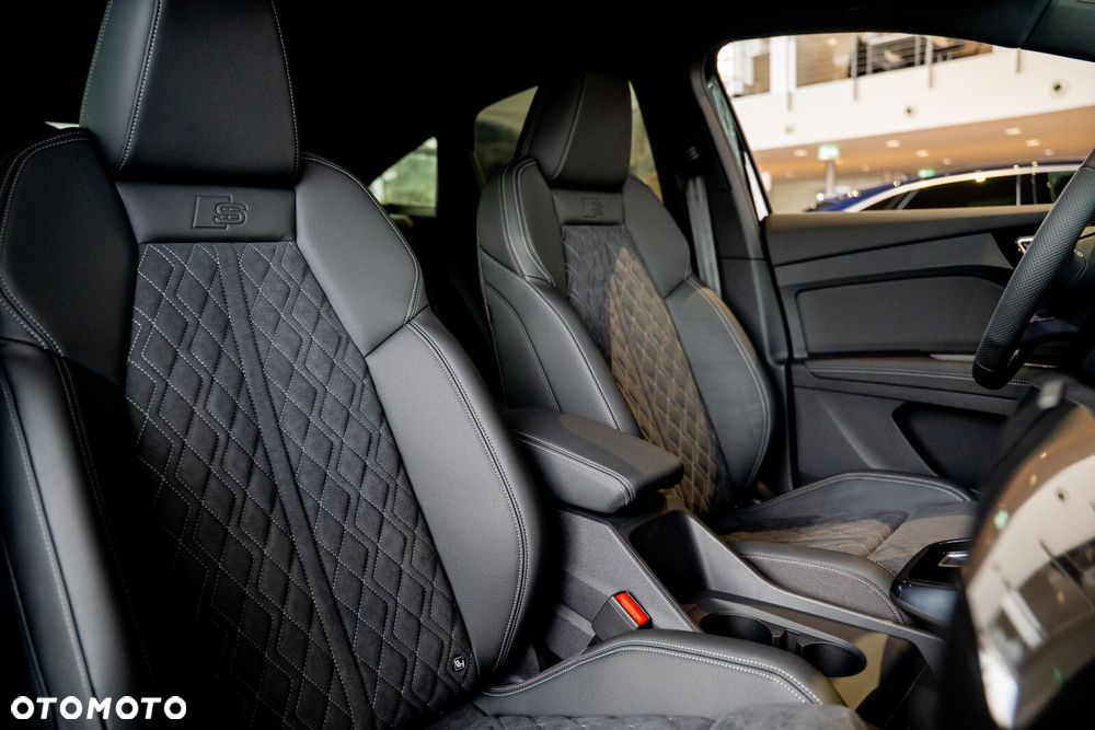 Audi Q4 Sportback e-tron - 13