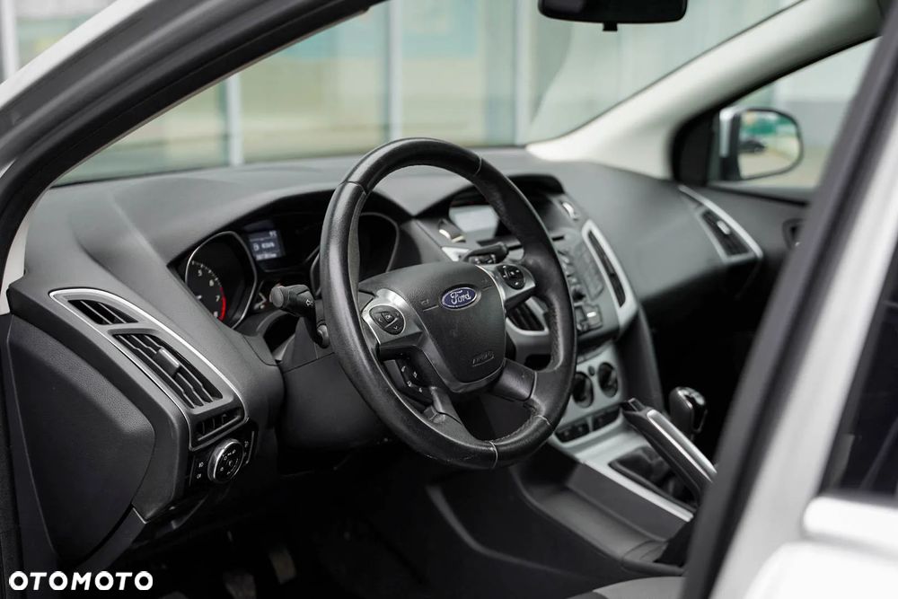 Ford Focus - 12