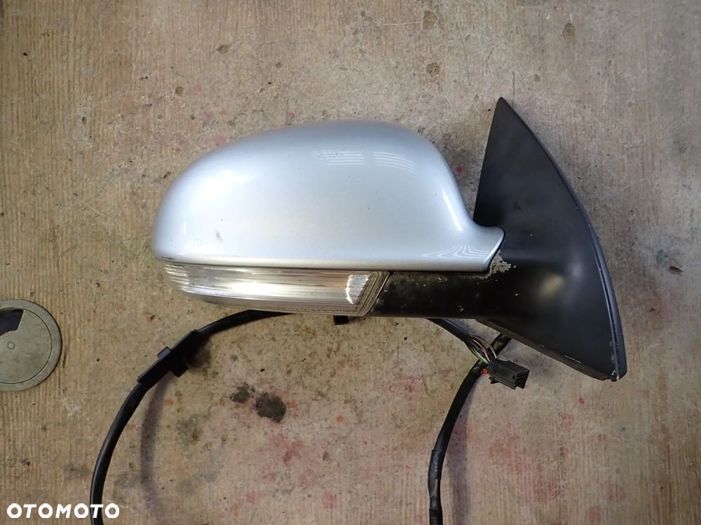 VOLKSWAGEN EOS LUSTERKO PRAWE 11 PIN ANGLIK - 1