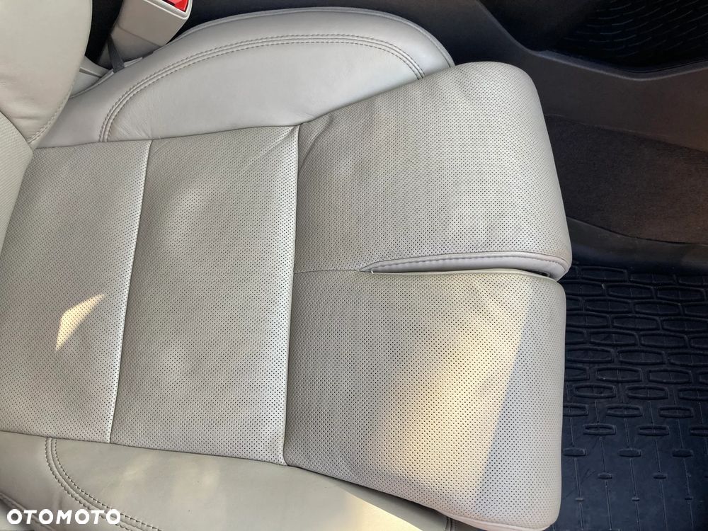 Lincoln Aviator - 17