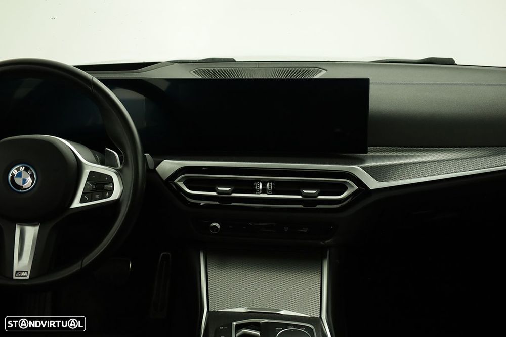 BMW 330 e Touring Pack M Auto - 10