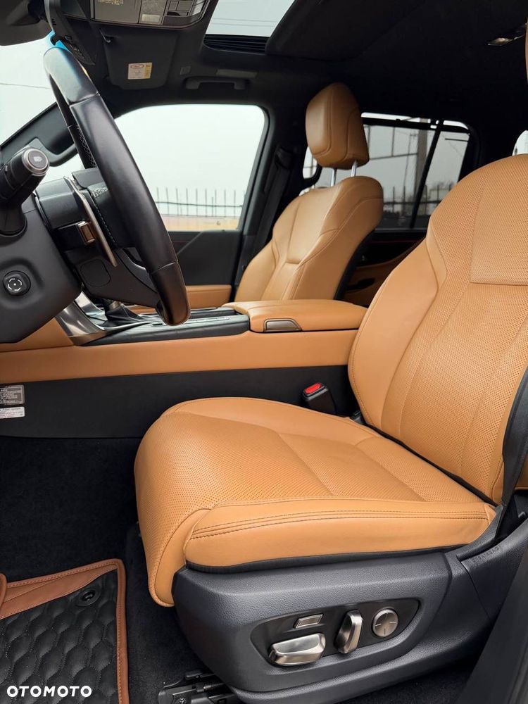 Lexus LX - 38