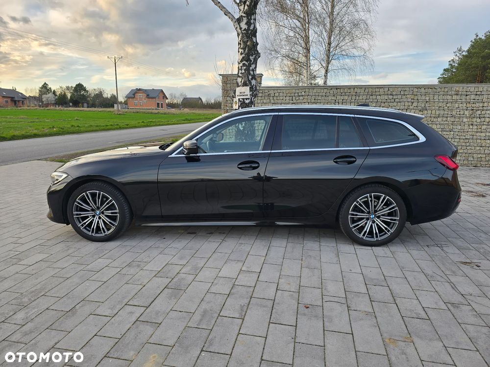 BMW Seria 3 320d Sport Line Shadow sport - 8