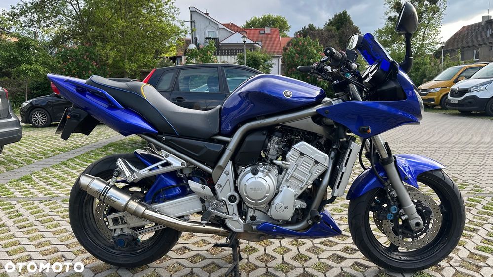 Yamaha FZS - 9
