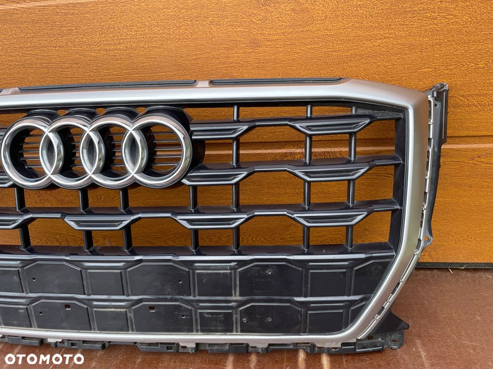 Grill Atrapa Audi Q2 81A lift S Linie Satyna czarny połysk 81A853651H cala - 3