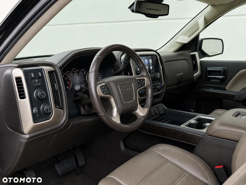 GMC Sierra - 13