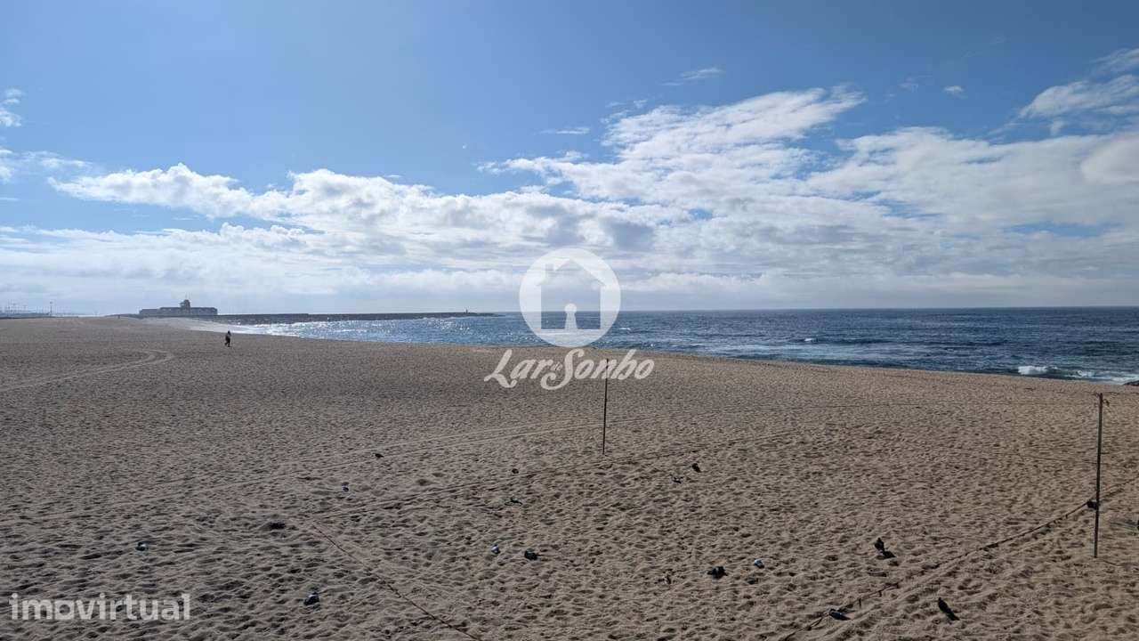 Loja com 165m2 na 1.ª linha de mar - Póvoa de Varzim - Grande imagem: 2/6