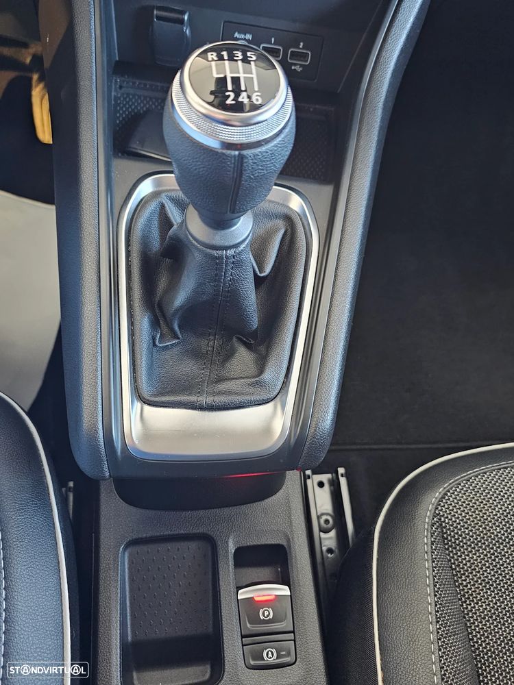 Renault Captur 1.0 TCe Techno Bi-Fuel - 23