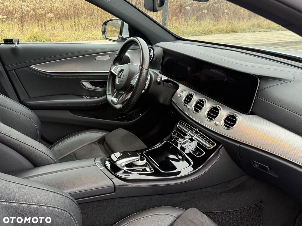 Mercedes-Benz Klasa E - 9