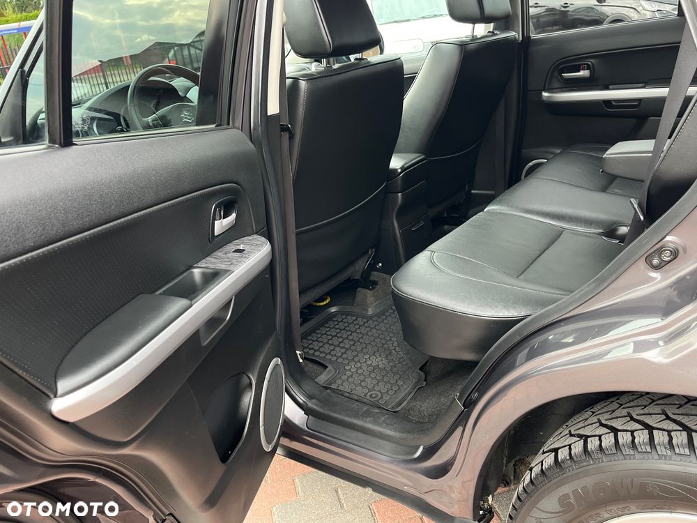 Suzuki Grand Vitara 1.9 DDiS Premium EU5 - 20