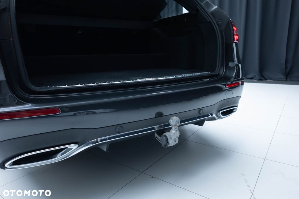 Mercedes-Benz Klasa E 300 de 4Matic 9G-TRONIC AMG Line - 40