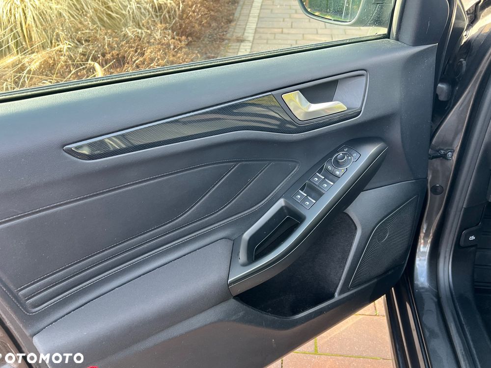 Ford Focus 1.0 EcoBoost mHEV ST-Line - 20