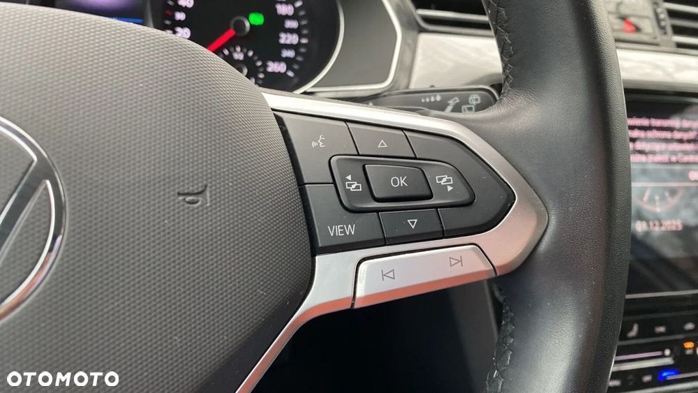 Volkswagen Passat Variant - 21