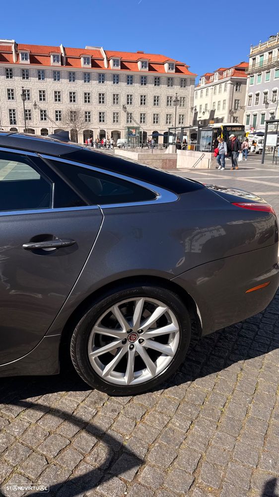 Jaguar XJ 3.0 D V6 LWB Premium Luxury - 20