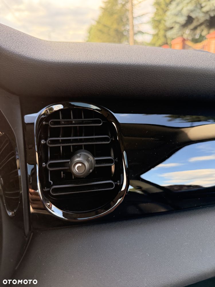 MINI Cooper SE Essential Trim - 26