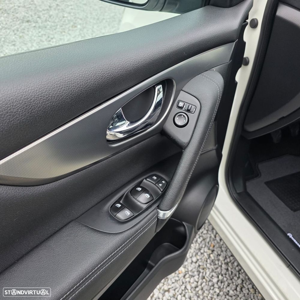 Nissan Qashqai 1.5 dCi Tekna Premium - 17