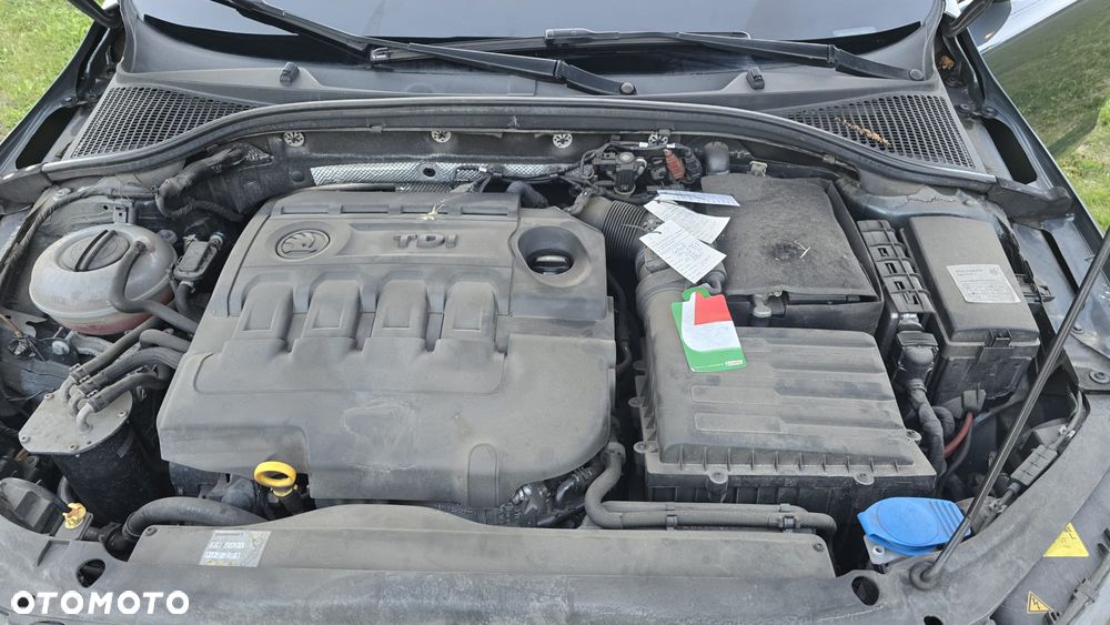Skoda Octavia 1.6 TDI Style DSG - 15