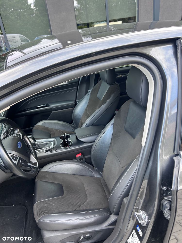 Ford Mondeo 2.0 TDCi Titanium PowerShift - 9
