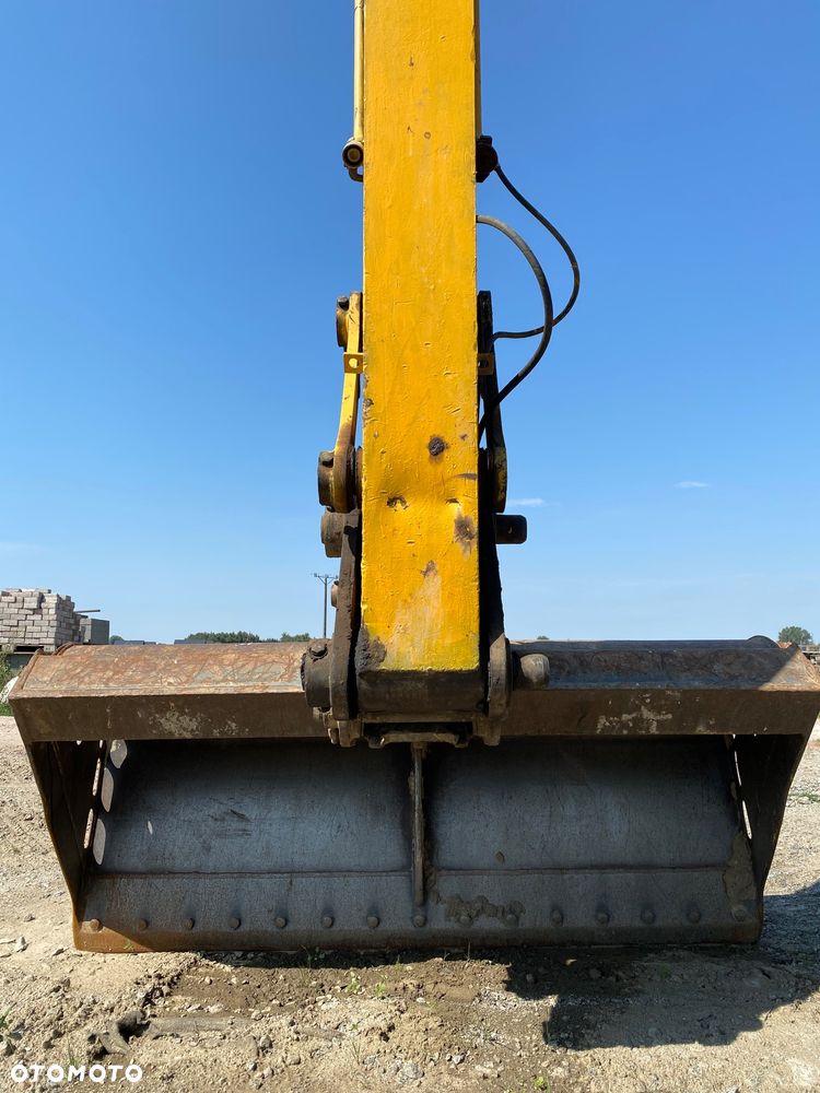 JCB JS130 - 18