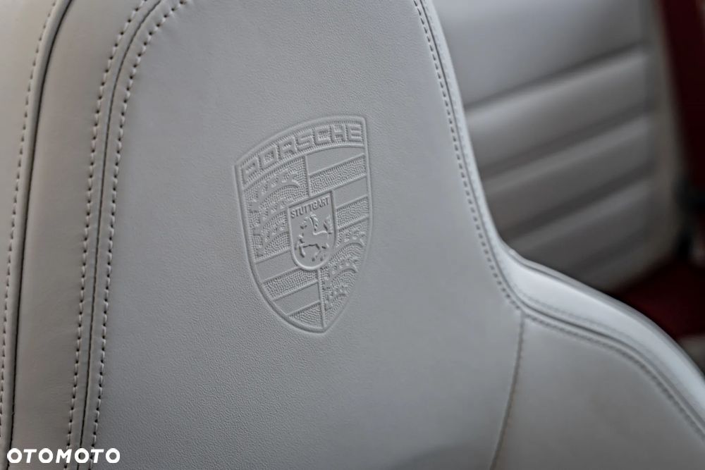 Porsche 911 Turbo S - 38