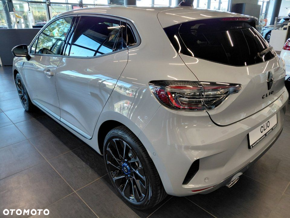 Renault Clio - 7