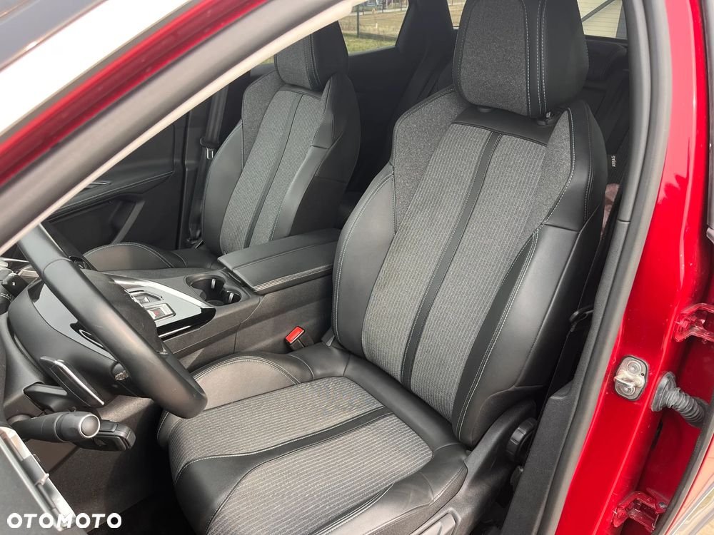 Peugeot 3008 225 e-EAT8 Allure - 13