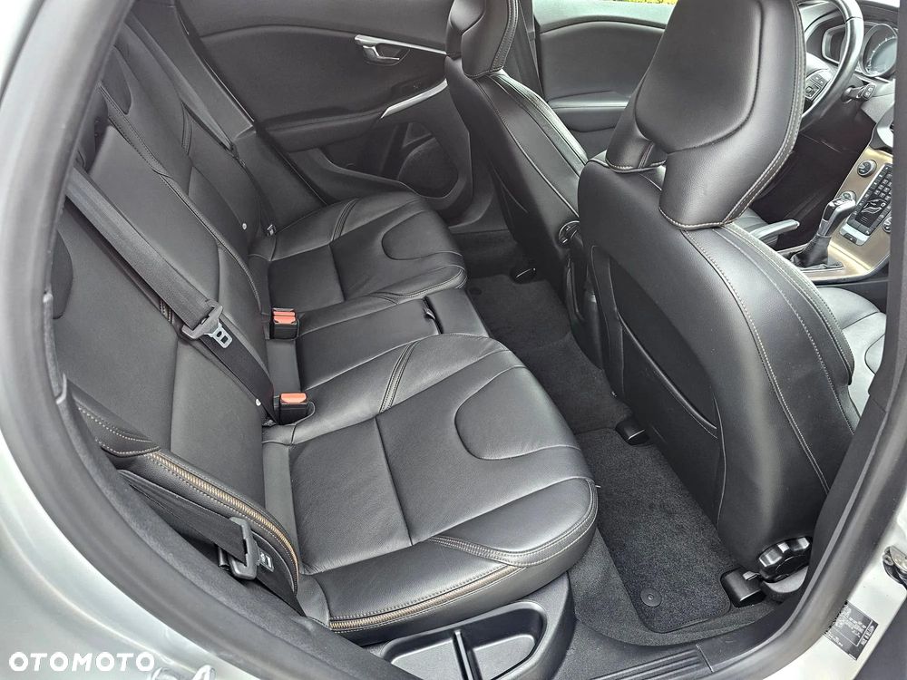 Volvo V40 Cross Country D2 - 23
