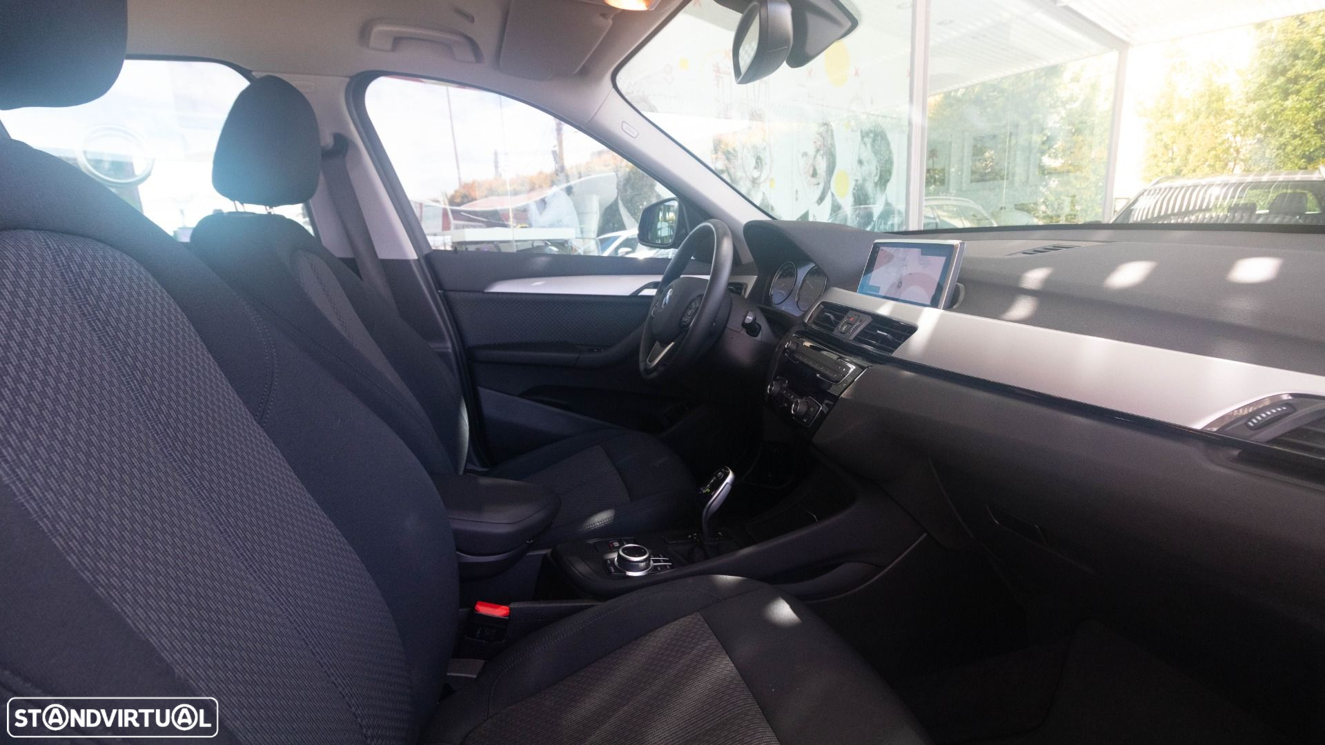 BMW X1 16 d sDrive Corporate Edition Auto - 11