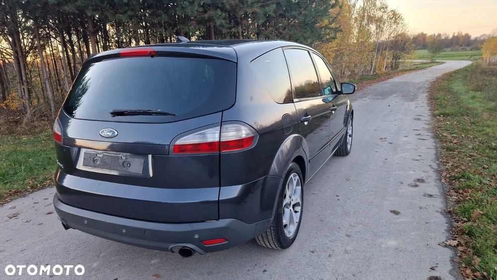 Ford S-Max - 15