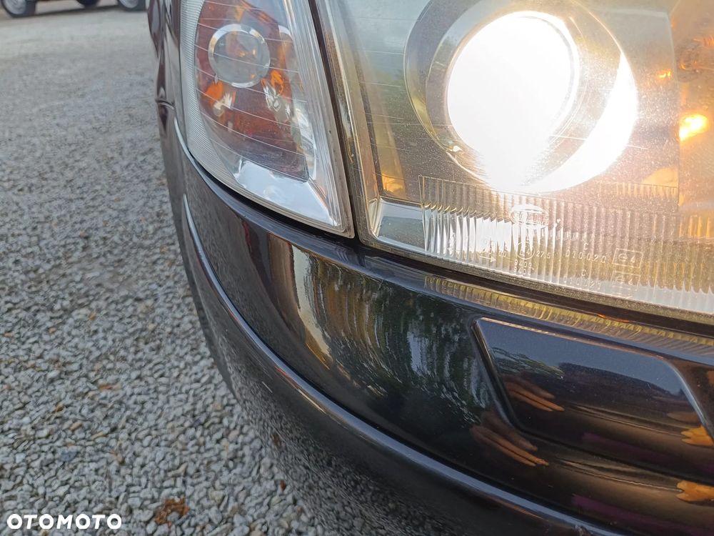 Volkswagen Passat - 27