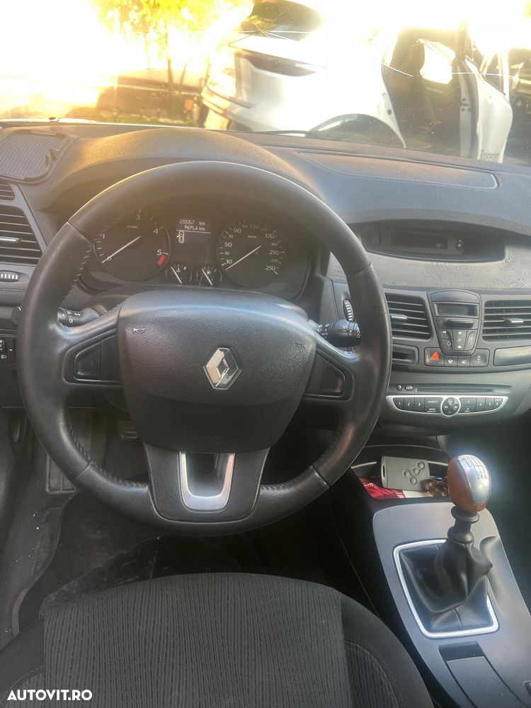 Renault Laguna 1.5dCi Expression - 4
