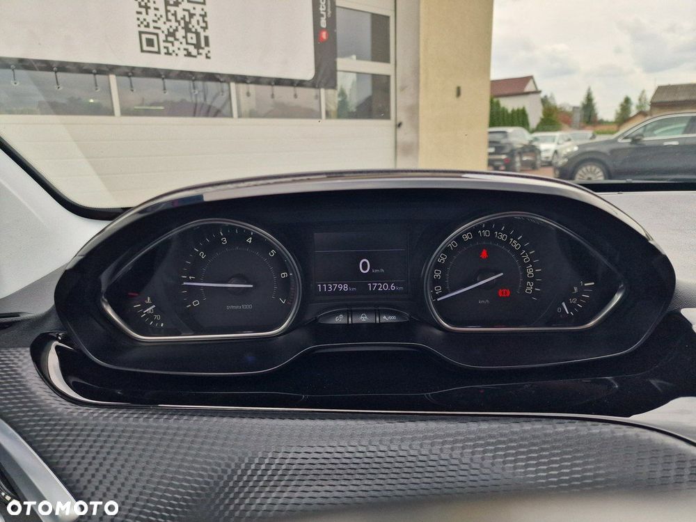 Peugeot 2008 1.6 VTi Allure - 36