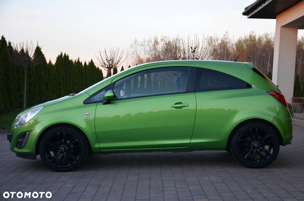 Opel Corsa 1.4 16V 150 Jahre - 5