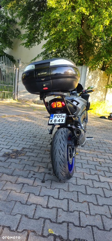 Yamaha FZ8 - 3
