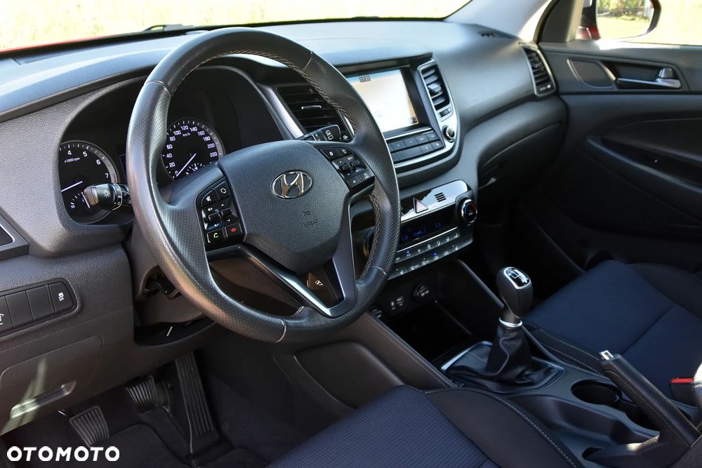 Hyundai Tucson 1.6 GDI BlueDrive Comfort 2WD - 19