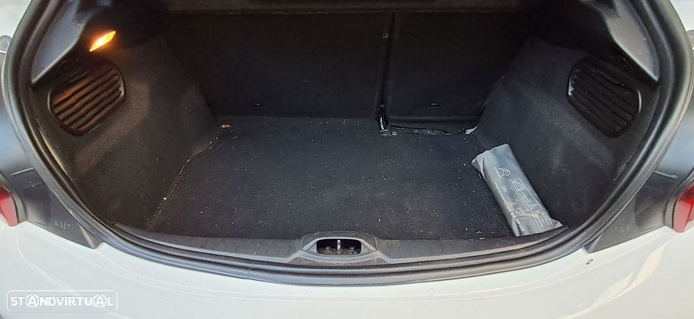 Peugeot 208 1.2 PureTech Active - 11