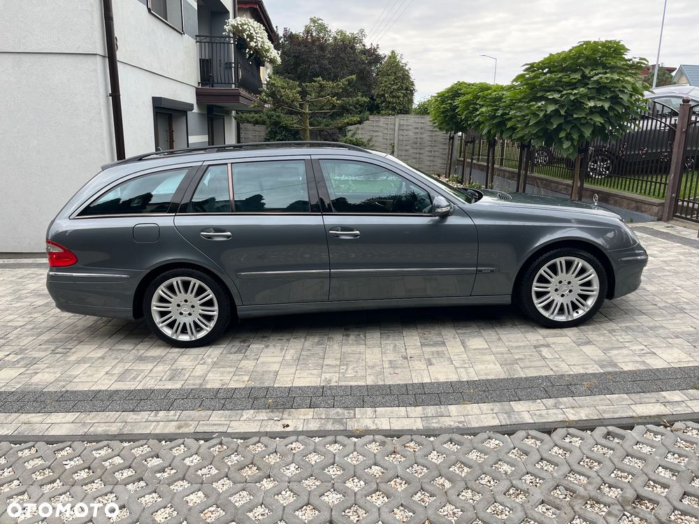 Mercedes-Benz Klasa E 350 4Matic Avantgarde Sport Edition - 6
