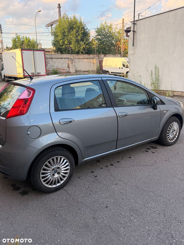 Fiat Punto 1.2 8V Active Alaska - 4
