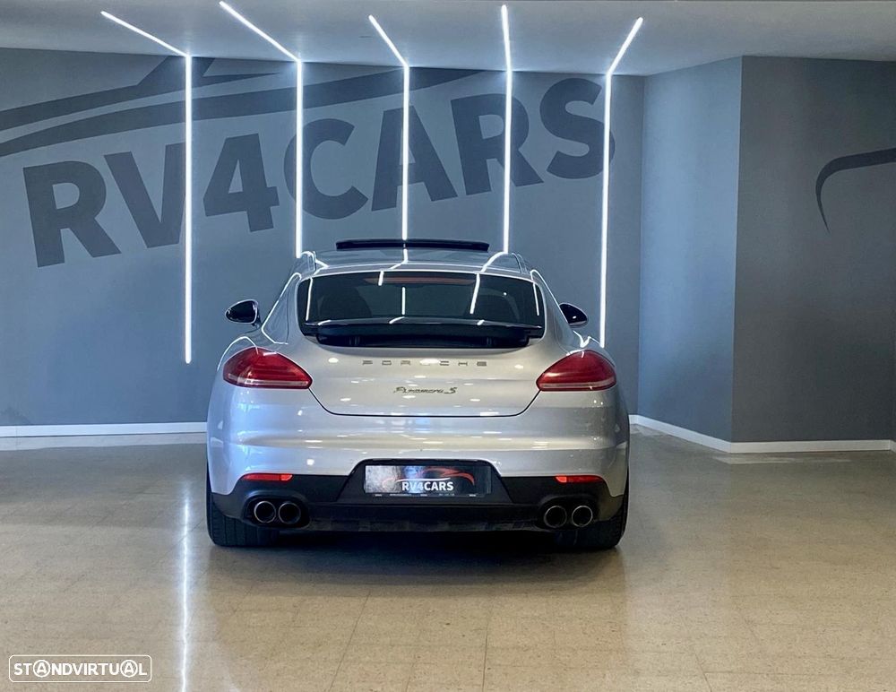 Porsche Panamera S Hybrid J19 - 7
