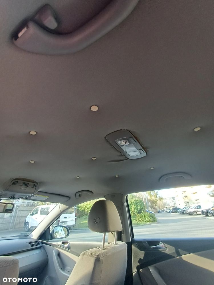 Volkswagen Passat - 10