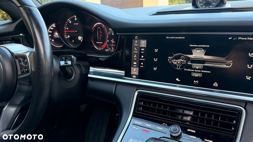 Porsche Panamera 4S Diesel - 24