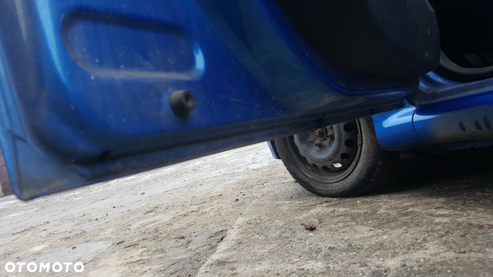 DRZWI LEWY PRZÓD TOYOTA AYGO I LIFT 5D 12-14 LAK. 8U7 - 4