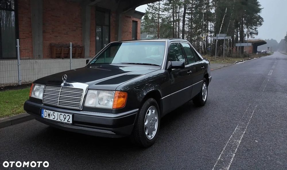 Mercedes-Benz Klasa E - 4