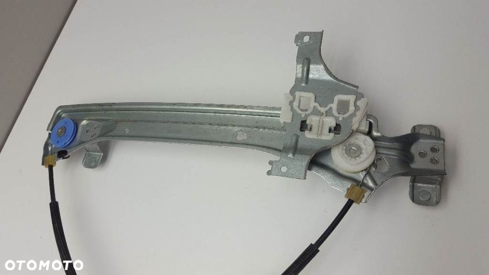 PODNOŚNIK SZYBY PRAWY TYŁ MEGANE III HB 5D - 4